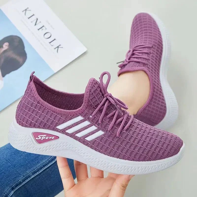 The best-selling Korean women's casual sports shoes of 2025 are breathable, lightweight, and soft soled running shoes